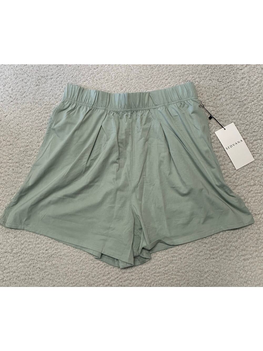 NWT* Sedvana Womens Shorts Medium
